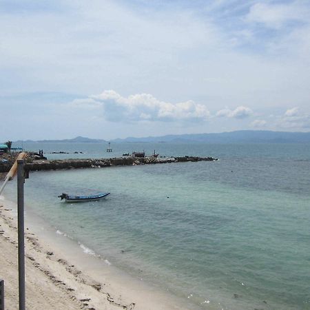 Charung Beach 핫 린 외부 사진