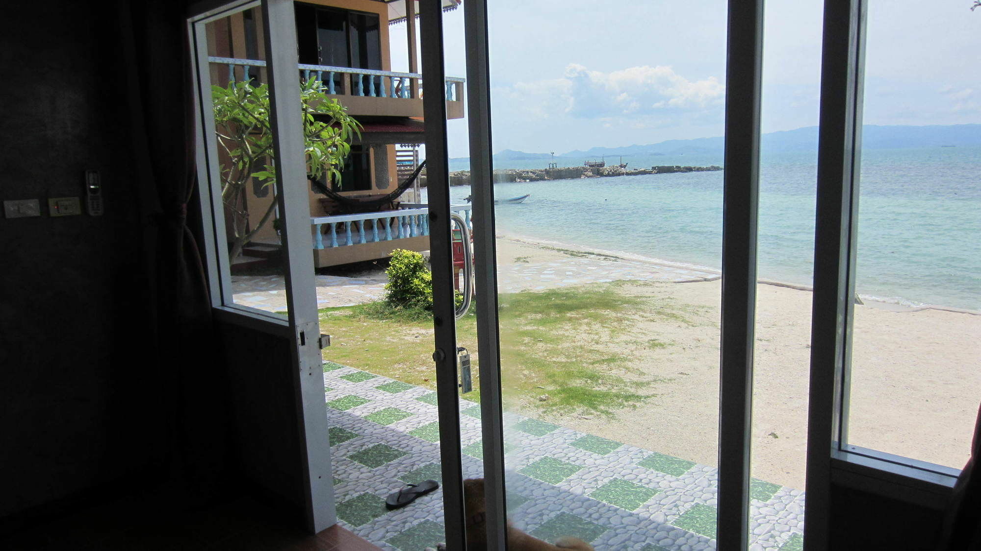 Charung Beach 핫 린 외부 사진